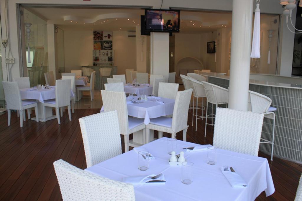 Santi White Hotel Phuket Eksteriør billede