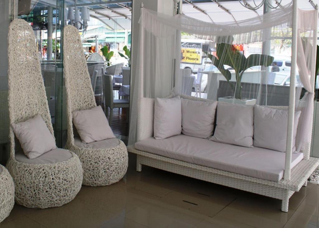 Santi White Hotel Phuket Eksteriør billede